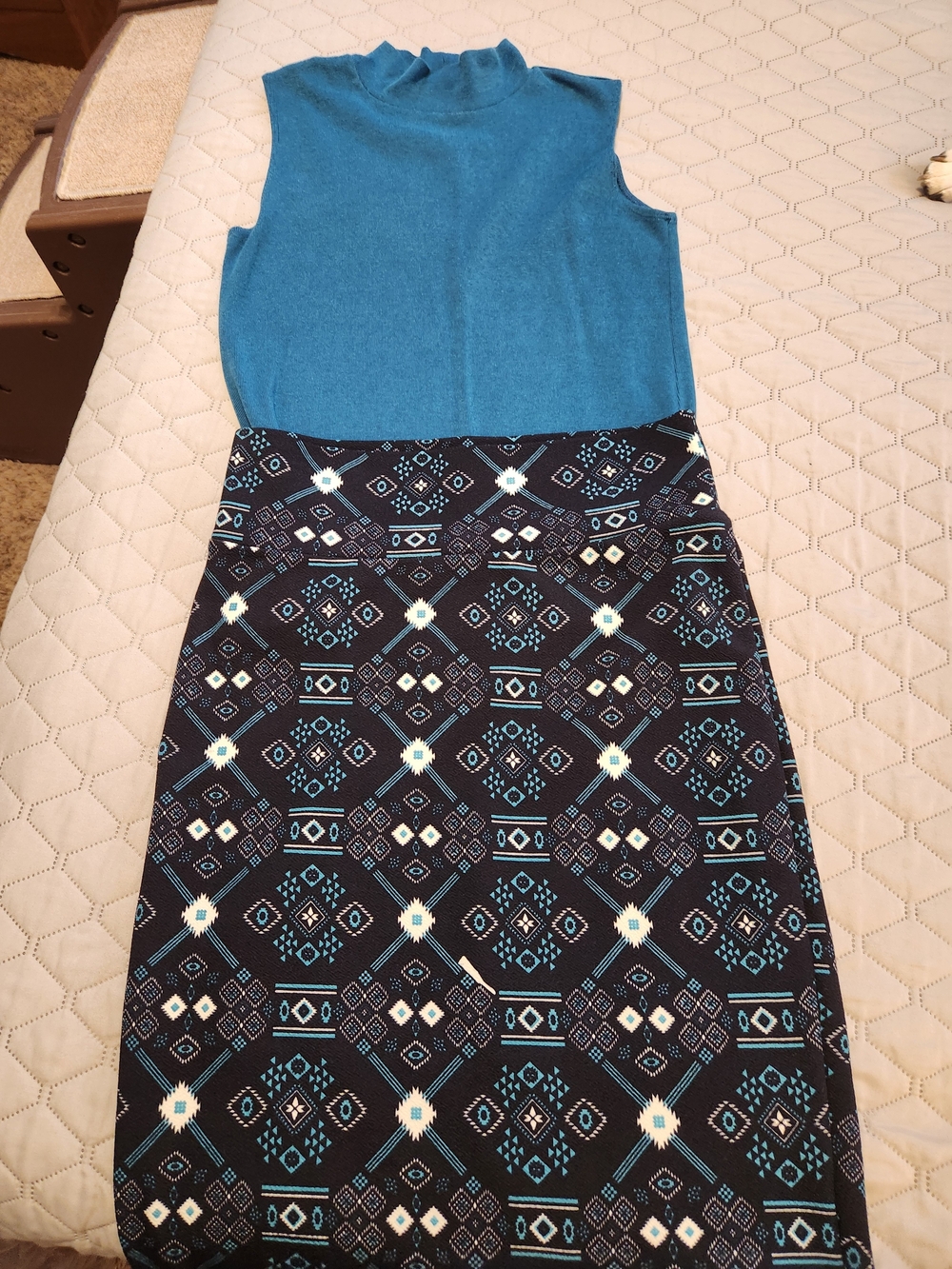 Blue Sleeveless Top with Geometric Print Maxi Skirt - Women